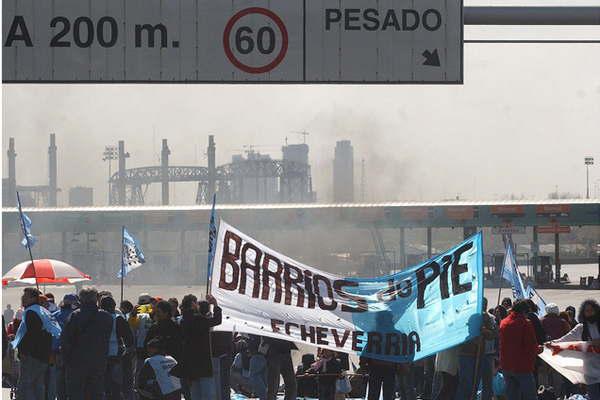 Repudian la eliminacioacuten de planes de empleo