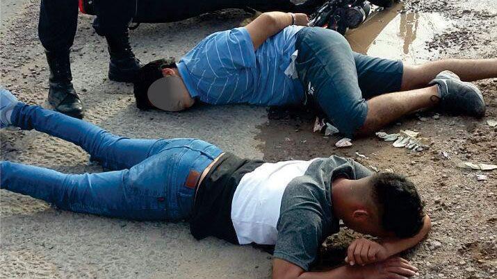 Persiguioacute y atrapoacute a los motochorros que le robaron a su hija