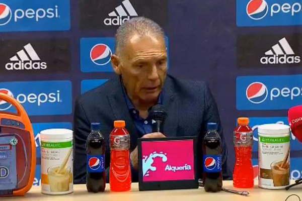 Miguel Aacutengel Russo se emocionoacute por su regreso al trabajo