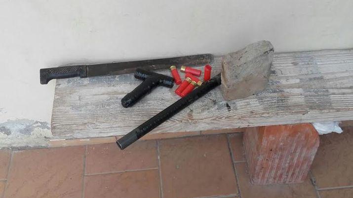 Un hombre y una mujer heridos tras un tiroteo con tumberas