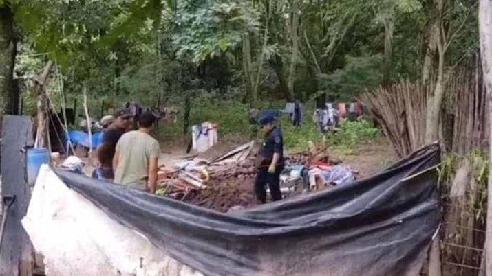 Salta- le cayoacute una pared durante el temporal y murioacute