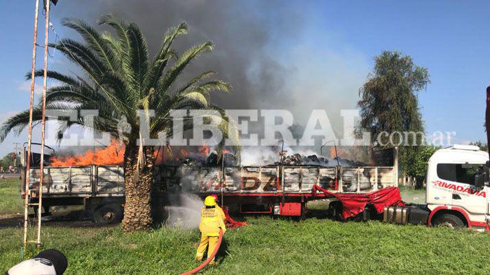 Se incendió un camión y perdió toda la carga