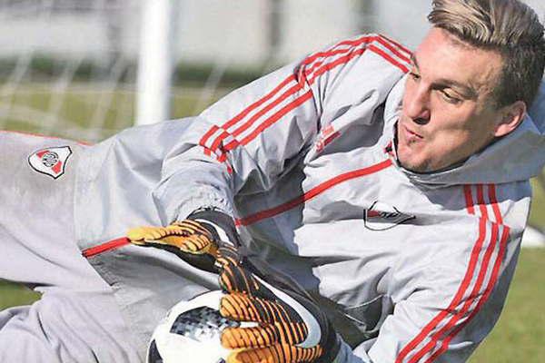 Armani tendraacute su primer partido oficial