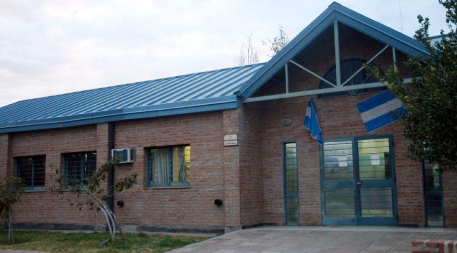 Padre entregoacute a su hijo de 12 antildeos por robar