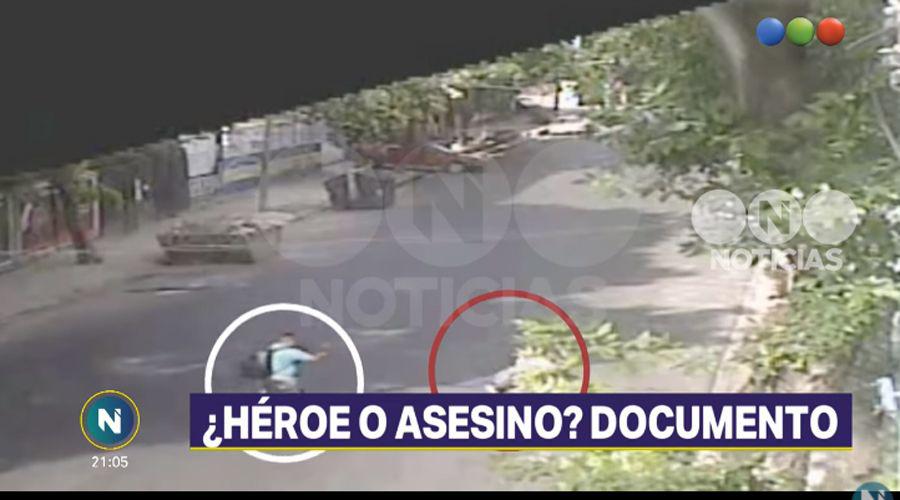 Video- el momento en que el policiacutea Chocobar le dispara al ladroacuten de La Boca