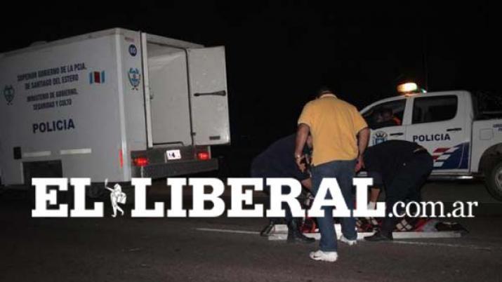 Un hombre de 73 antildeos murioacute tras ser embestido por una camioneta