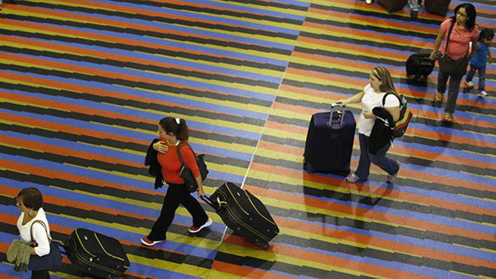 Venezuela- en 2017 se fue la misma cantidad de gente que en los 18 antildeos previos