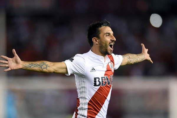Lo ganoacute con un Scocco iluminado