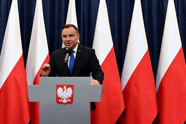 Polonia promulga ley sobre el Holocausto