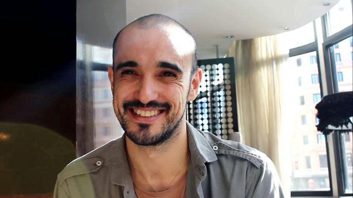 Video Abel Pintos invita a sus fans al Festival del Artesano