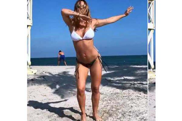 Jeacutesica Cirio baila zumba