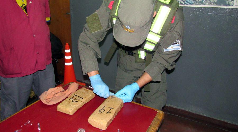 Ruta 34- secuestran camioneta con cocaiacutena cerca de Brea Pozo