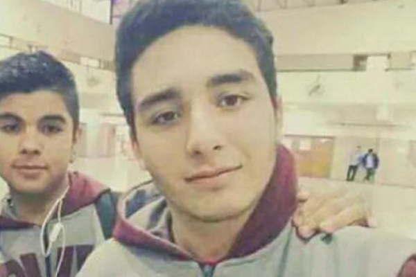 El hermano del cadete comparoacute su muerte con la uacuteltima dictadura militar