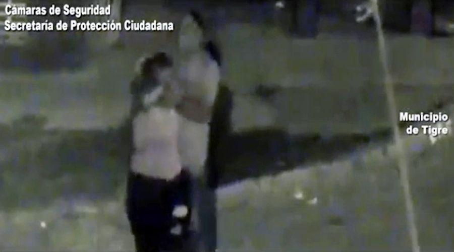 Video  Fue detenido cuando intentoacute ahorcar a su pareja