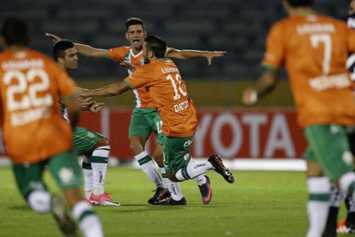 Banfield busca sacar una buena diferencia ante Nacional