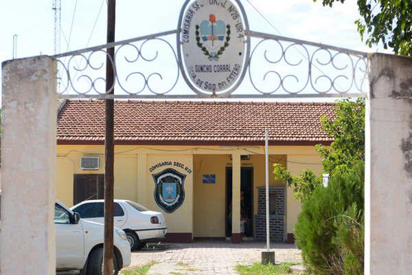 Muacutesica a alto volumen terminoacute con duentildeo de casa preso y policiacuteas heridos