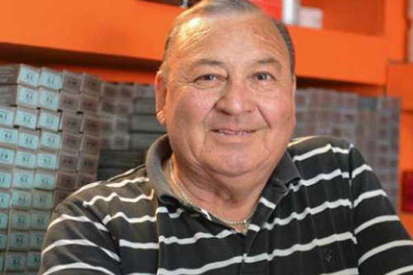 Fallecioacute el ex arquero Carlos Alberto Munutti 