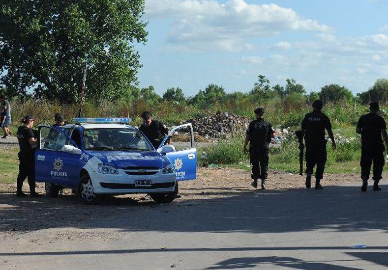 La Policía de Santa Fe desplegó varias patrullas en busca del agresor
