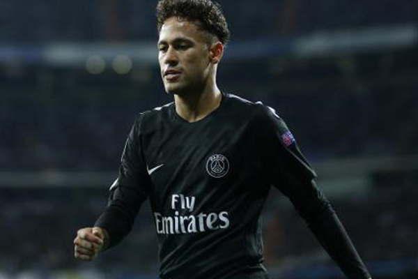 Walter Casegrande ex futbolista brasilentildeo apuntoacute contra Neymar