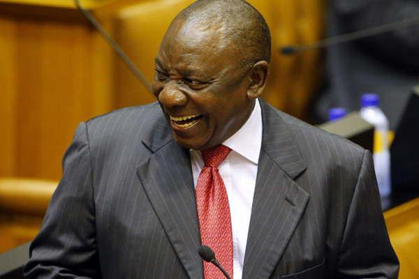 Cyril Ramaphosa se convirtioacute en el nuevo presidente de Sudaacutefri
