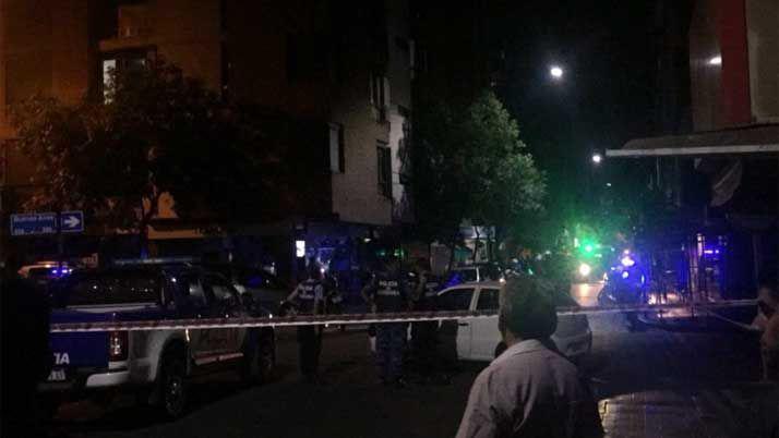 VIDEOS  Tres muertos tras violento tiroteo en Nueva Coacuterdoba