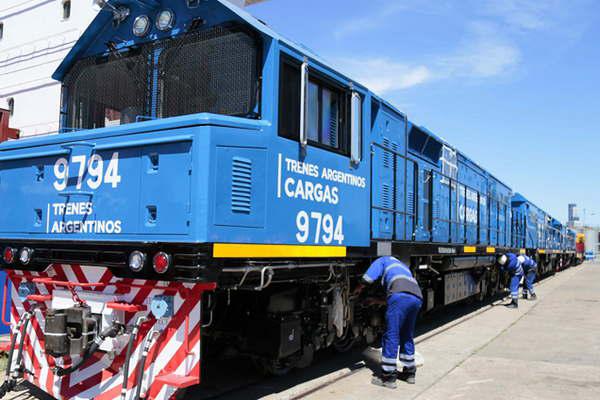 Incorporan nuevas locomotoras para el Belgrano Cargas