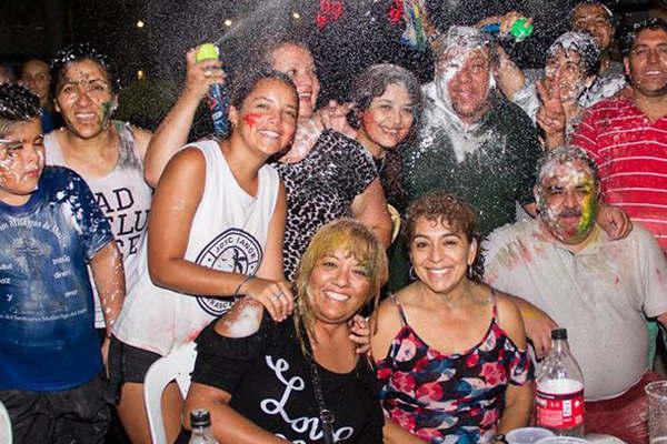 El tradicional Carnaval de la Familia tendraacute continuidad hoy en las instalaciones del Oliacutempico