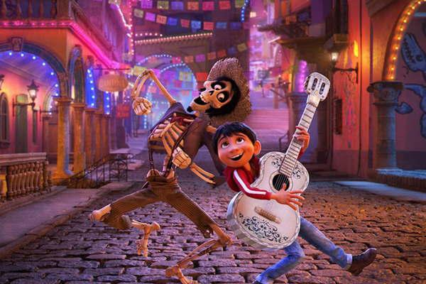 Coco el filme que conmueve a los santiaguentildeos