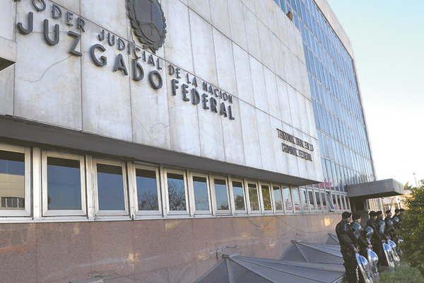 Tres jueces federales seraacuten indagados acusados de graves imputaciones 