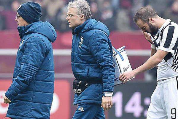 Juventus vencioacute pero Higuaiacuten se lesionoacute 