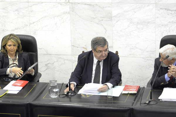 El 26 de marzo seraacuten indagados los tres magistrados federales 