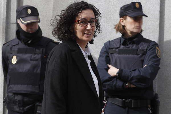 Liberaron a dos liacutederes independentistas catalanes que rechazan la secesioacuten