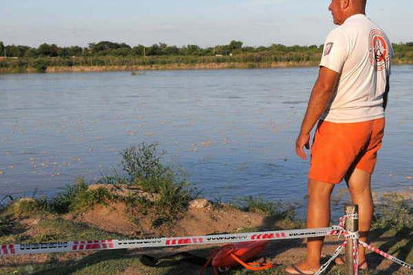 Un joven denuncioacute que su hermano se ahogoacute en el riacuteo Dulce