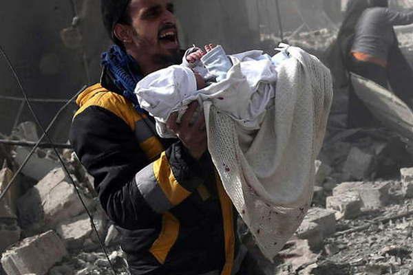 Alarma mundial por bombardeos inhumanos con cientos de muertos 