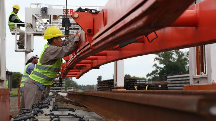 Se renovaron los primeros 400 kiloacutemetros de viacuteas del Belgrano Cargas