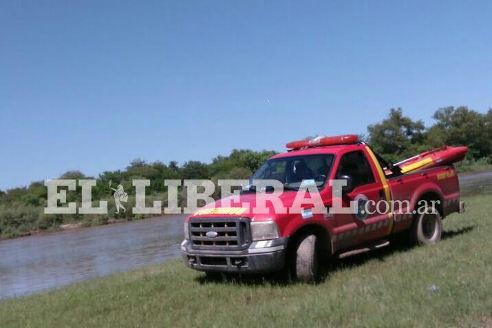 Contina la bsqueda del joven que desapareció en aguas del Dulce