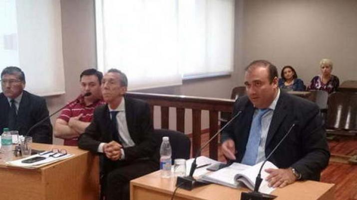 Condenan a 13 antildeos de prisioacuten al homicida a Oscar Galvaacuten