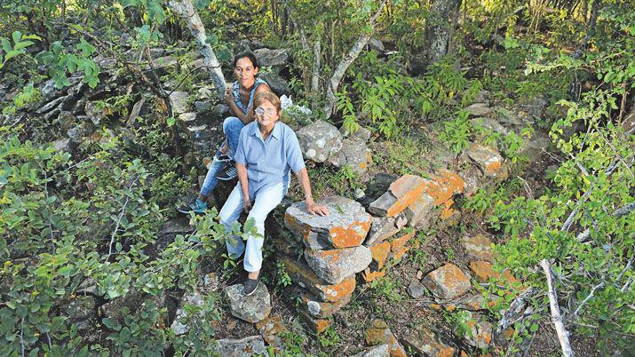 Los guardianes del tesoro indiacutegena que renace entre las pircas del cerro