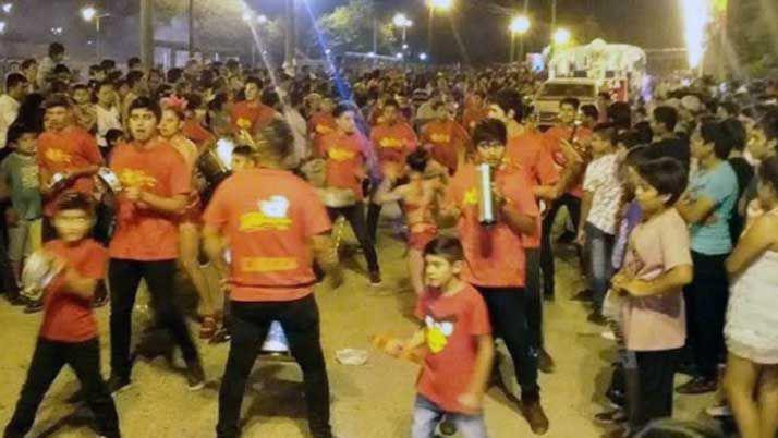 Multitudinarios corsos vivioacute la capital copentildea