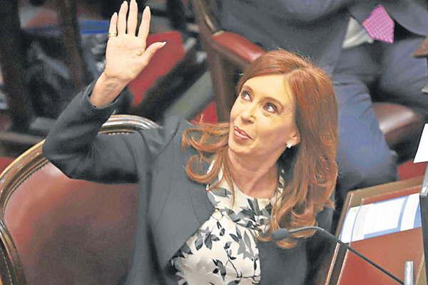 Cristina dice que no quiere opacar el discurso de Macri en el Congreso