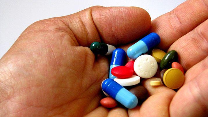 Dramaacutetico- intentoacute matarse y tomoacute como reheacuten a su hija de tres antildeos