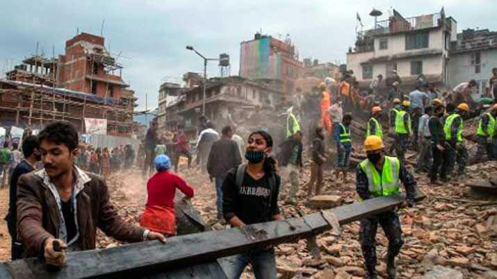 Al menos 31 muertos y 300 heridos en Papuacutea Nueva Guinea por terremotos