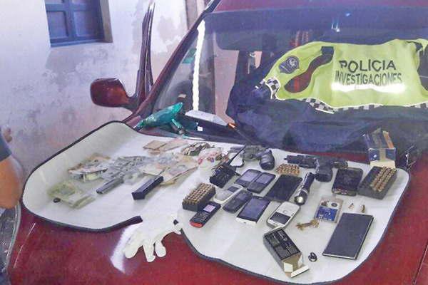 Atrapan a tucumanos que asaltaron en una casa donde exigiacutean la droga escondida 