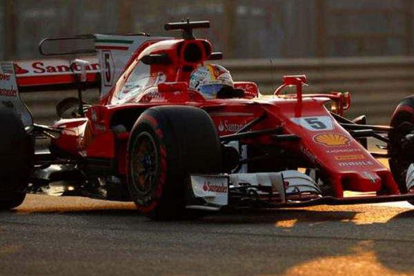 Sebastian Vettel voloacute en la pista de Montme