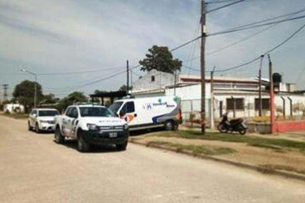 Albantildeil murioacute al caer del techo de una funeraria y golpear la cabeza contra el piso