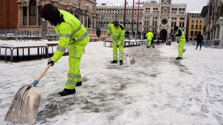 Al menos 25 personas murieron por la ola de friacuteo en Europa