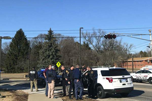 Un estudiante matoacute a sus padres en la Universidad Central de Michigan