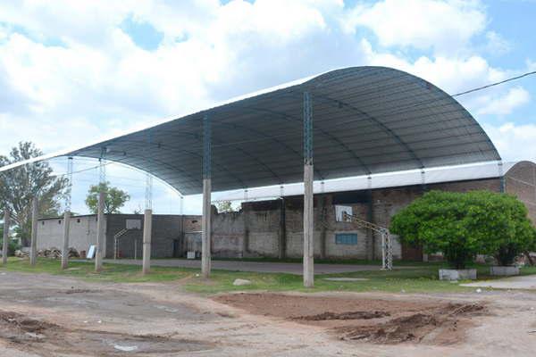 El Club Sportivo Fernaacutendez tiene nuevas autoridades