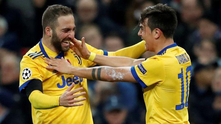 Con goles de Higuaiacuten y Dybala la Juve pasoacute a cuartos