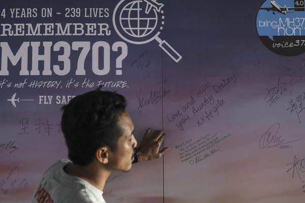 Continuacutea el misterio  del vuelo MH370